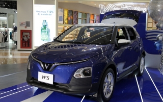Thị trường ô tô Việt Nam: VinFast bàn giao 9.588 ô tô điện trong tháng 4/2024